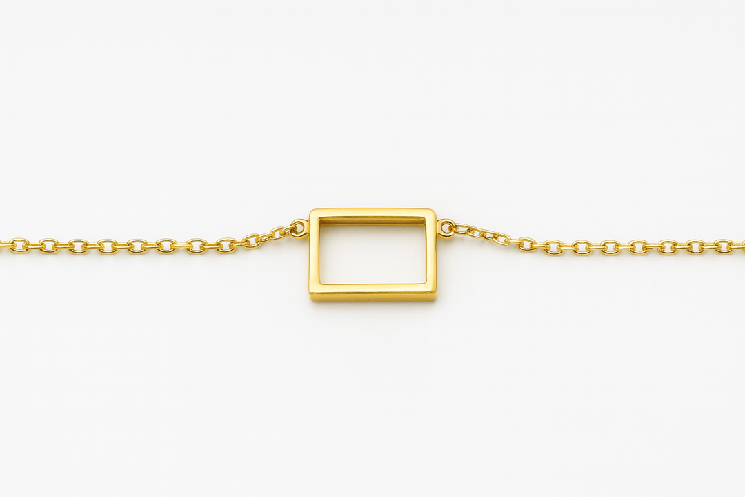 GOLD BAR BRACELET